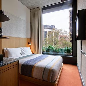 Small Room Queen or King